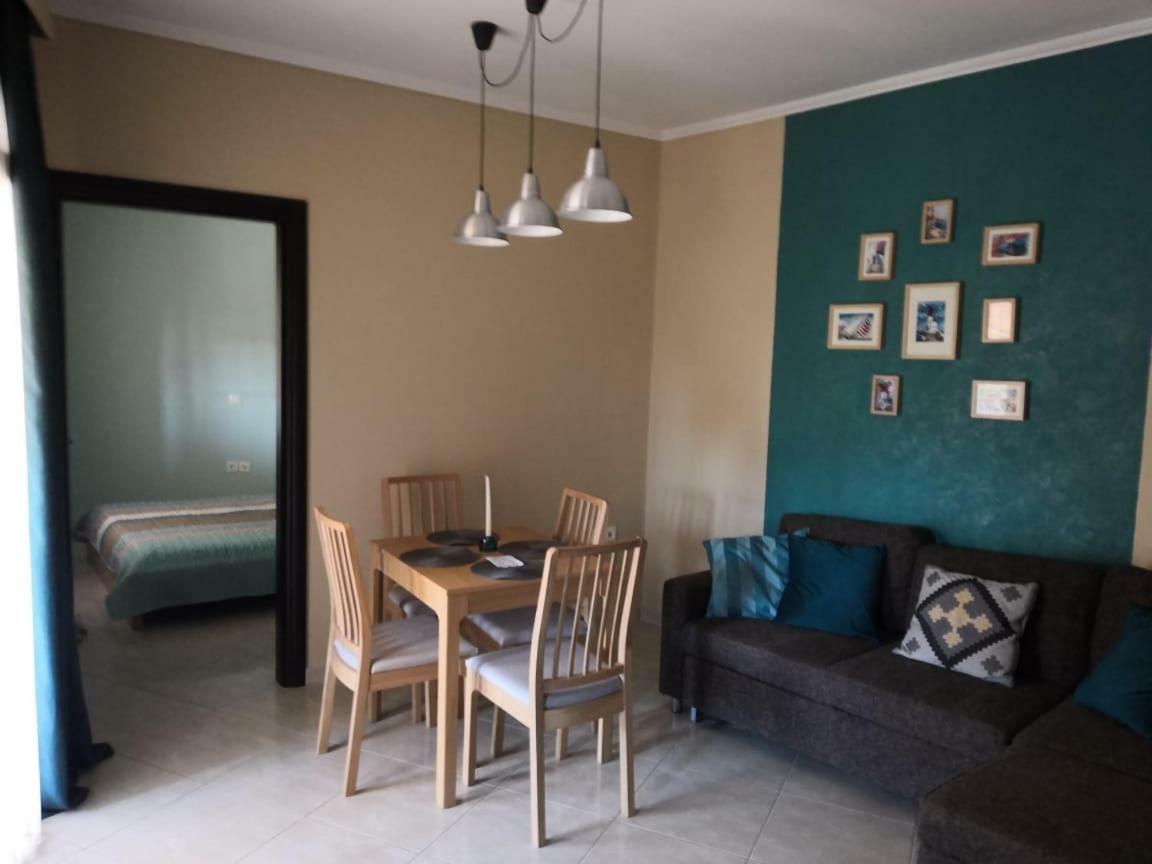 Comfortable Apartment Near The Central Beach Néa Skióni Eksteriør bilde